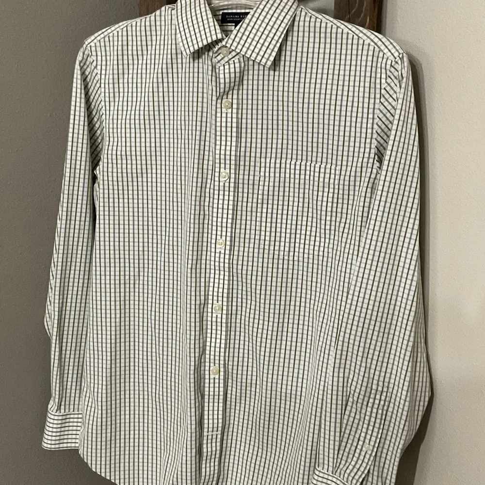 Banana Republic Men's Olive and White Checkered Shirt size small